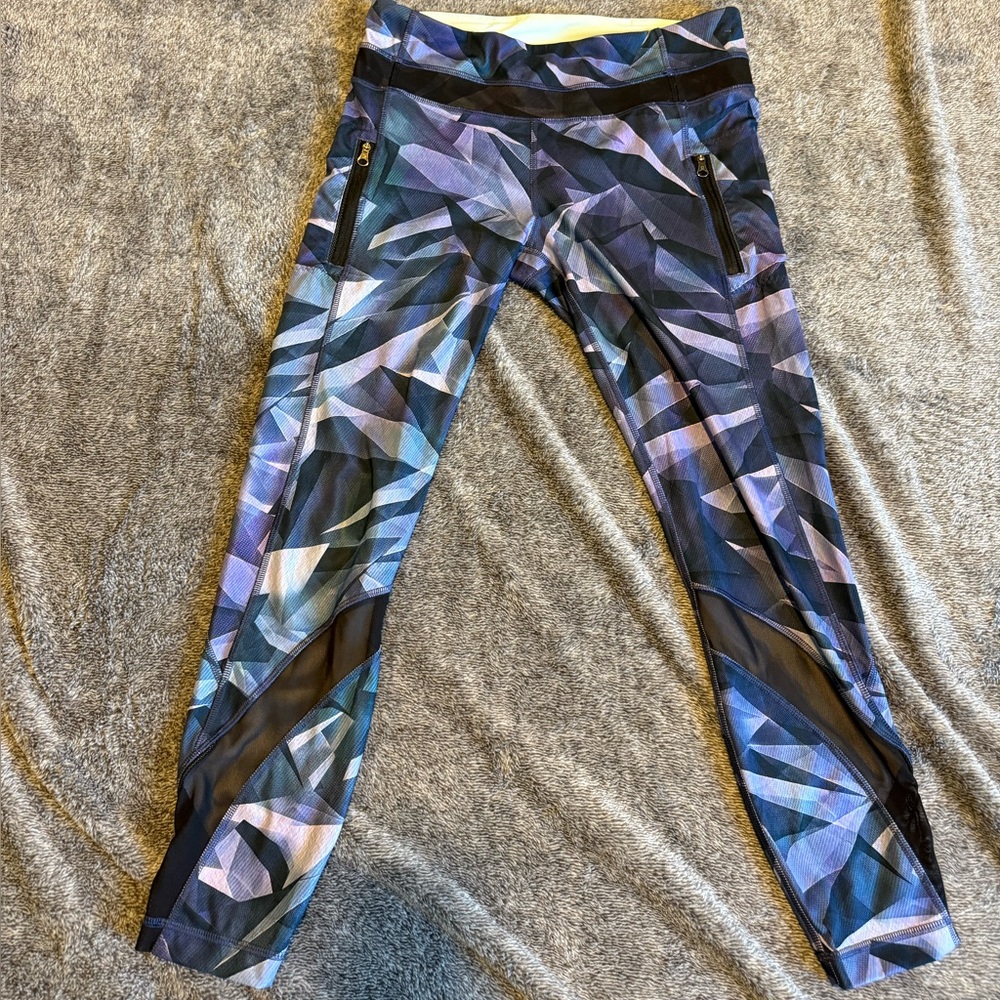 lululemon athletica Leggings in Purple Geometric Print